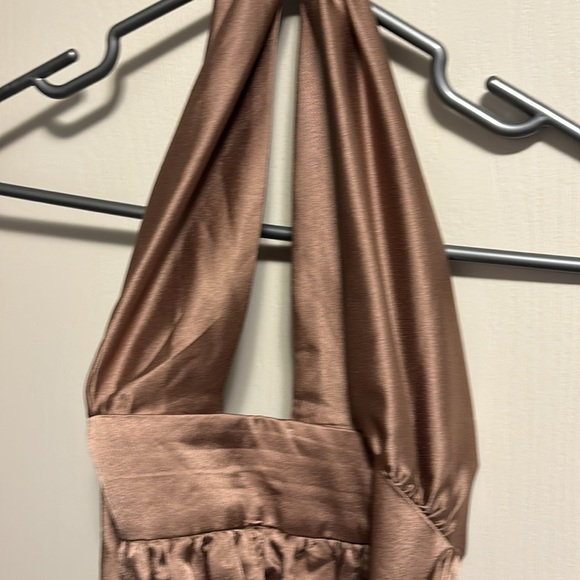 Halter dress - Picture 3 of 3
